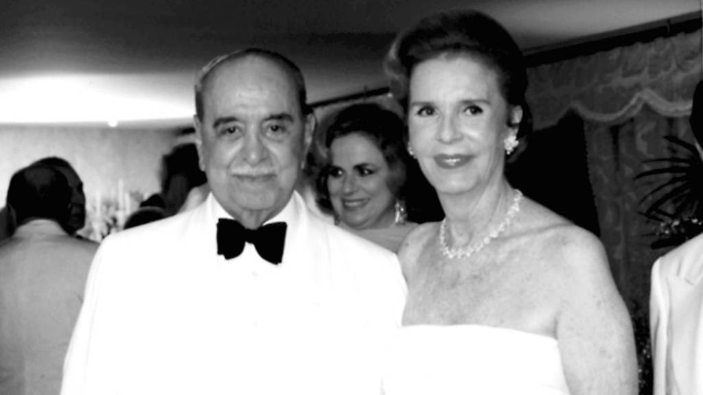 Roberto Marinho, fundador das Organizações Globo, e a mulher Lily, em imagem do arquivo pessoal da família