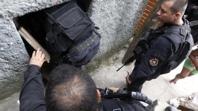 Policiais do BOPE durante a ocupação da favela da Rocinha, no Rio de Janeiro