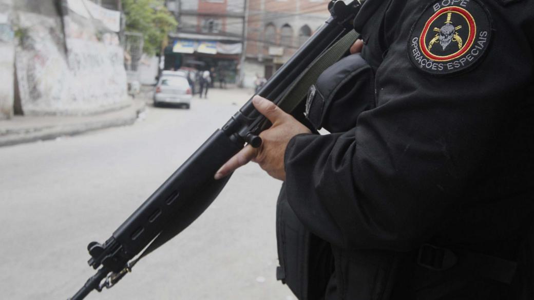 Policial Do Bope Comprou Ate Uniforme De Guerra Para O Trafico Veja