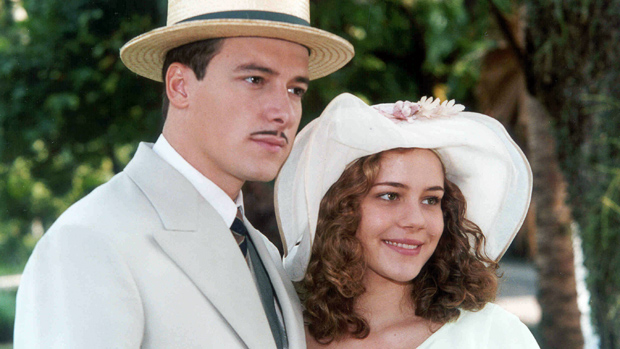 Rodrigo Faro e Leandra Leal na novela "O Cravo e a Rosa", da Rede Globo, em 2000