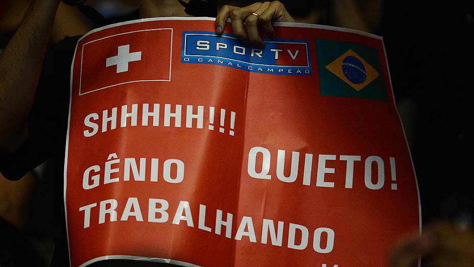 Torcida durante o Gillette Federer Tour, no ginásio do Ibirapuera, em São Paulo