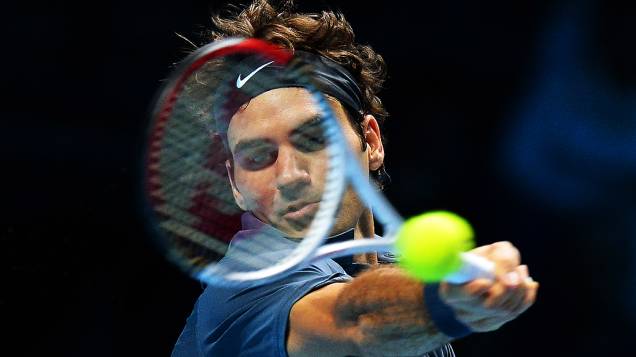 Federer na partida contra o francês Richard Gasquet, em Londres