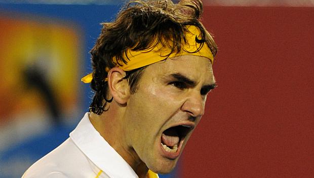 Roger Federer teve trabalho para vencer o francês Giles Simon na segunda rodada do Australia Open