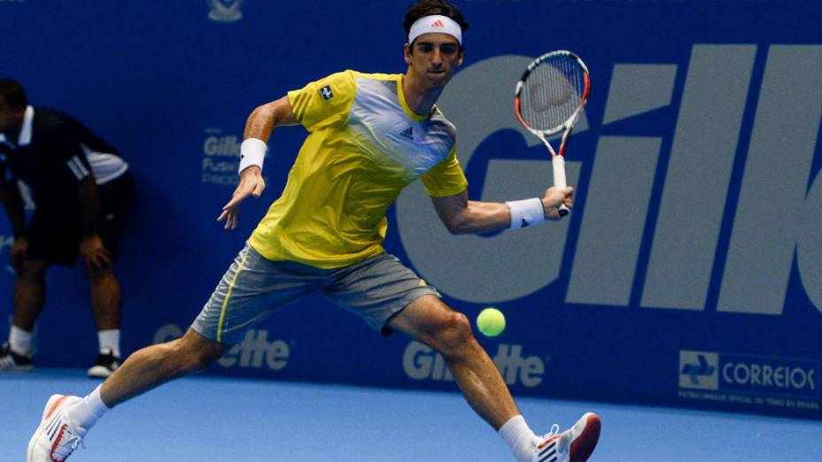 Thomaz Bellucci vence Tommy Robredo neste domingo (09/12),em partida de exibição pelo Gillette Roger Federer Tour em São Paulo no ginásio do Ibirapuera