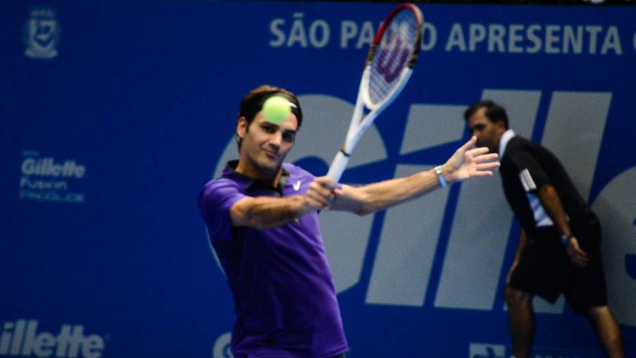 Roger Federer vence Jo-Wilfried Tsonga neste sábado (08/12),em partida de exibição pelo Gillette Roger Federer Tour em São Paulo no ginásio do Ibirapuera