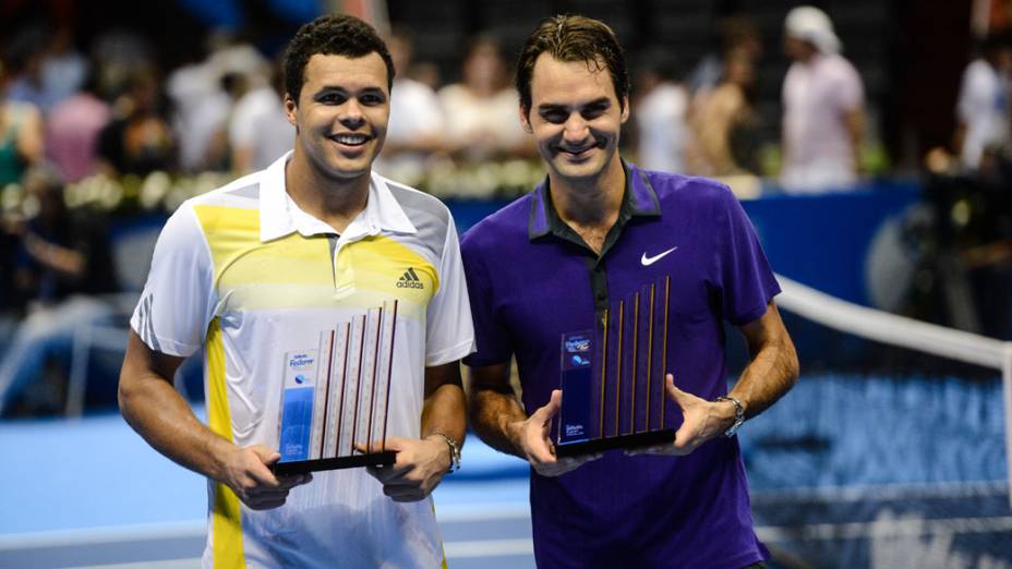 Roger Federer vence Jo-Wilfried Tsonga neste sábado (08/12),em partida de exibição pelo Gillette Roger Federer Tour em São Paulo no ginásio do Ibirapuera