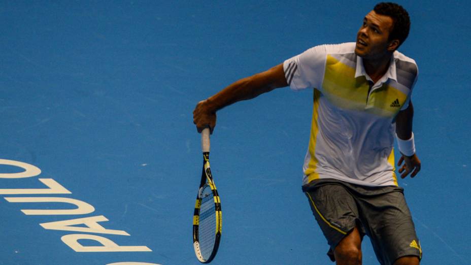 Jo-Wilfried Tsonga vence Thomaz Bellucci nesta sexta (07/11), no Gillette Federer Tour