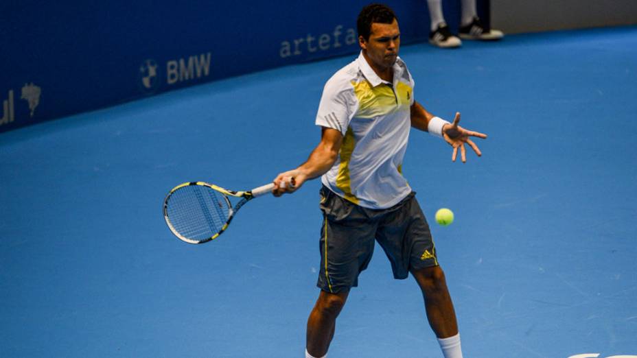 Jo-Wilfried Tsonga vence Thomaz Bellucci nesta sexta (07/11), no Gillette Federer Tour