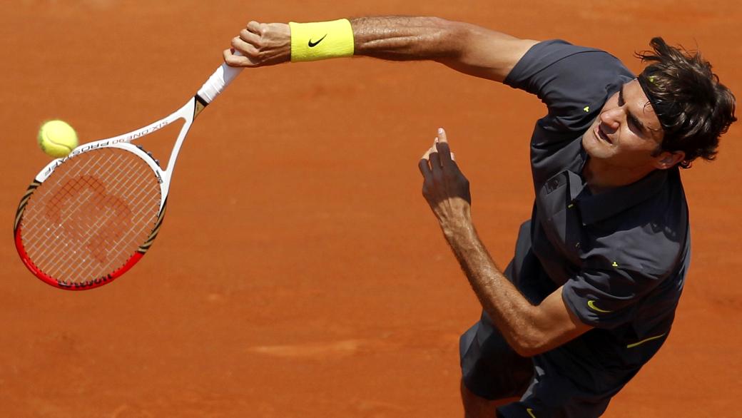 Roger Federer vence em Roland Garros e iguala marca de Jimmy Connors