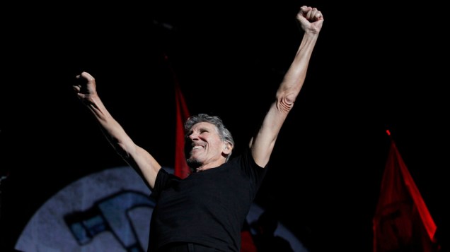 Roger Waters, co-fundador do Pink Floyd, durante show da turnê The Wall em São Paulo, em 02/04/2012