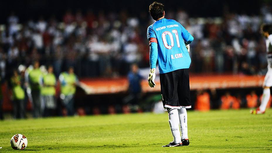 Na partida contra a Ponte Preta, válida pela semifinal da Copa Sul-Americana, Rogério Ceni atingiu a impressionante marca de 1116 jogos com a camisa do São Paulo, igualando recorde de Pelé pelo Santos