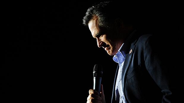 Romney cantou "America the beautiful" na Flórida e foi massacrado pela imprensa