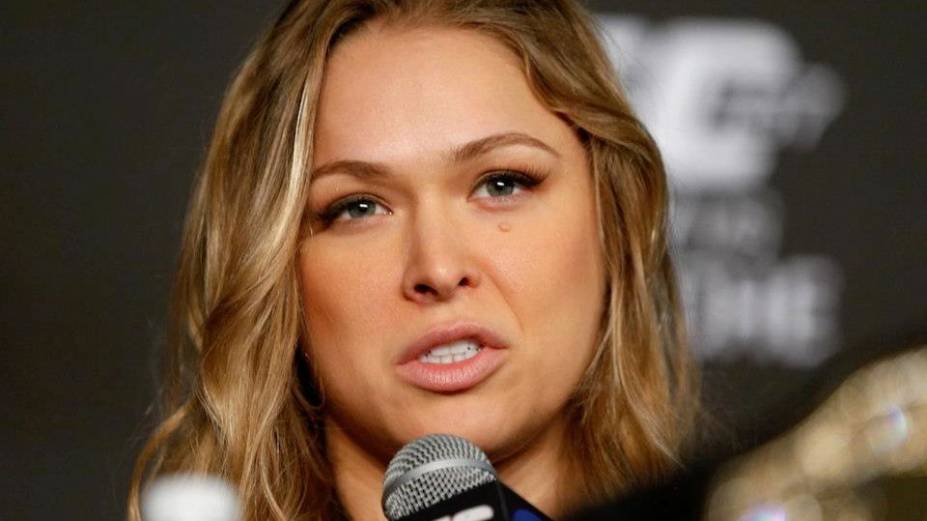 Ronda Rousey em entrevista coletiva antes do UFC 157, na Califórnia