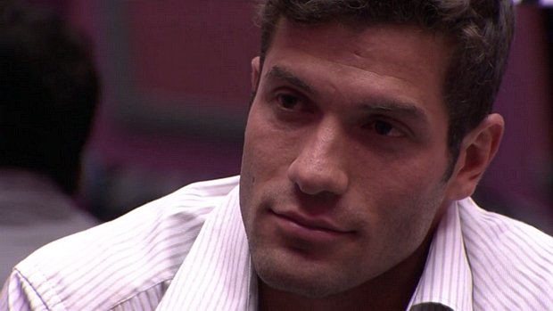 Roni recebe a notícia da eliminação: fim de linha para o Super-Homem do BBB14
