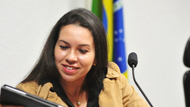A empresária Roseli Pantoja, em depoimento à CPI do Cachoeira