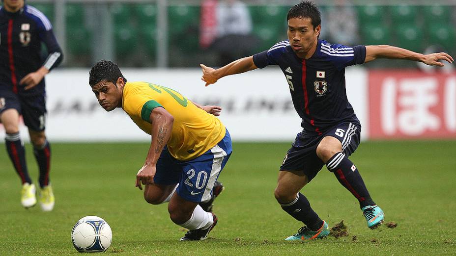 Hulk em lance durante o jogo amistoso do Brasil com o Japão, na Polônia