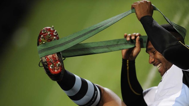 O jogador de rúgbi, Rupeni Nasiga, se alonga durante treino para a Copa do Mundo de Rúgbi em Wellington, na Nova Zelândia
