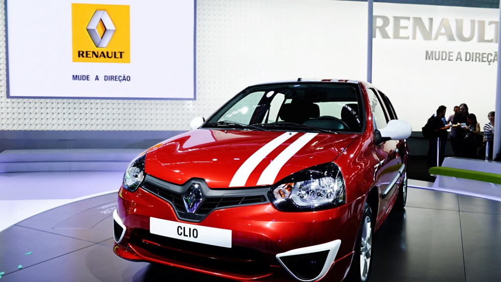 Renault: empresa planeja cortes de funcionários e aumento de carga de trabalho