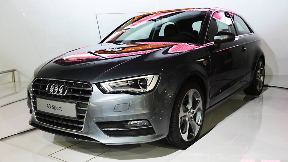 Audi A3 Sport - O hatch médio de duas portas estará nas lojas da marca alemã a partir de janeiro e equipado com um motor 1.4 de 185 cv