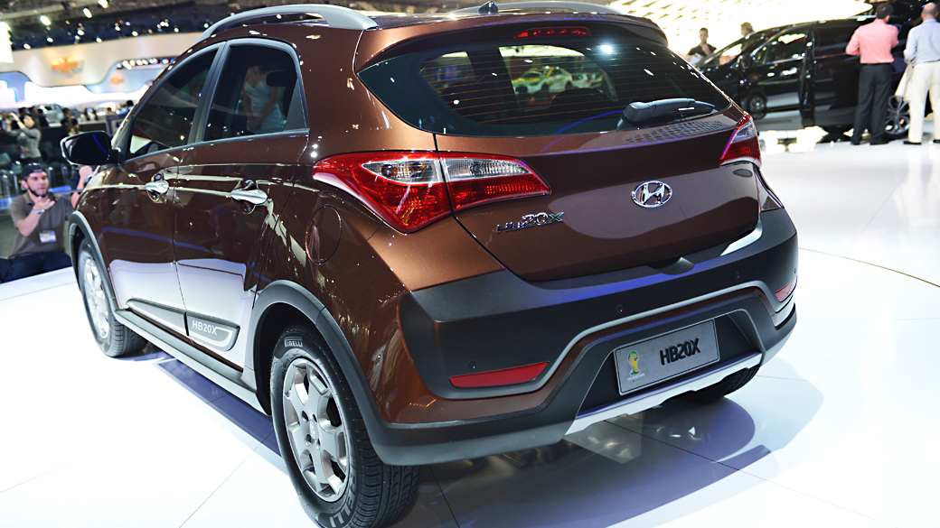 Hyundai HB20x: 4 centímetros mais alto a versão 'convencional'