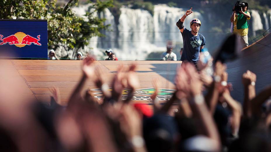 Sandro Dias, o Mineirinho, leva a prata no skate vertical em Foz do Iguaçu