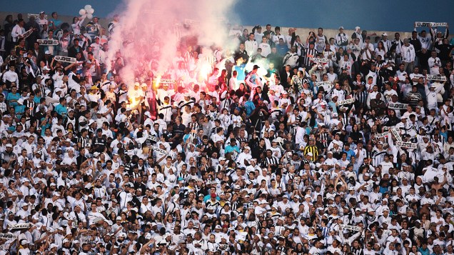 Vista da torcida do Santos durante a final do Paulistão 2012, no estádio do Morumbi, em São Paulo