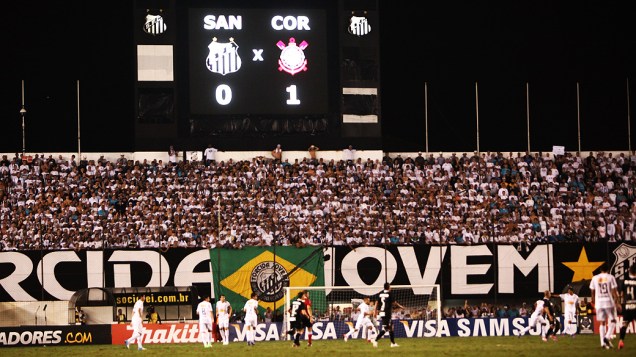 Com apagão e briga, Corinthians anula Santos, vence na Vila