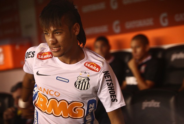 Neymar não brilhou no jogo de ida da Libertadores, contra o Corinthians