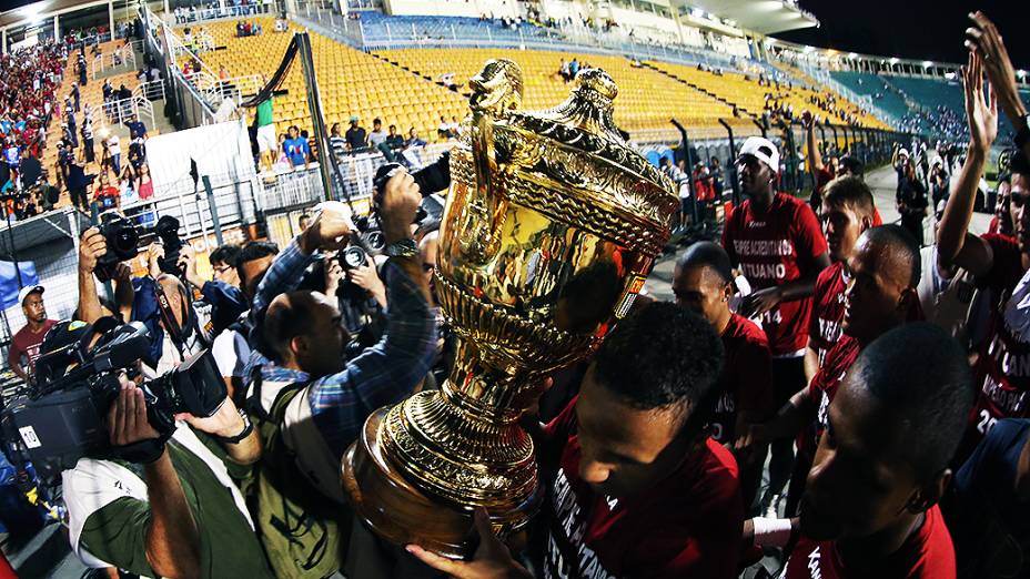 O Ituano conquistou o Campeonato Paulista 2014 após vencer o Santos nas cobranças de pênaltis por 7 x 6, no Pacaembu em São Paulo