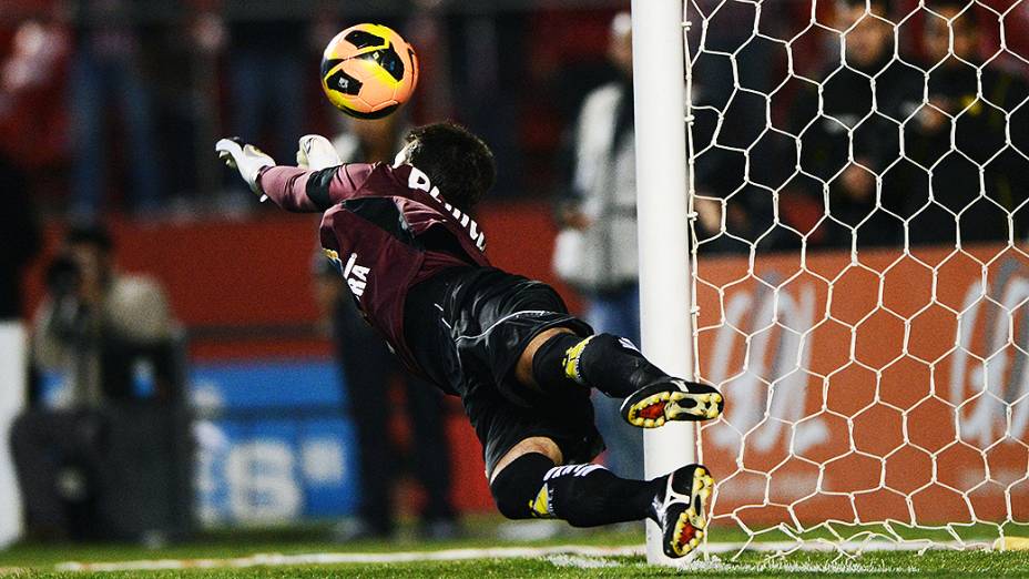 Rogério perdeu um pênalti em partida contra o Criciúma, no Morumbi