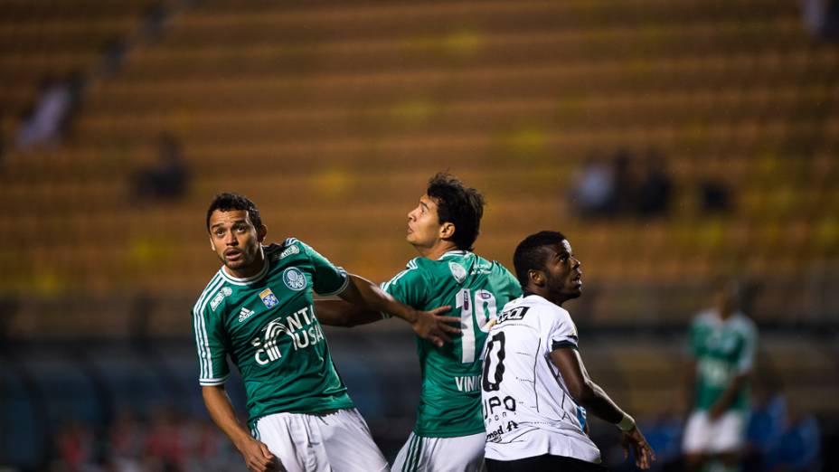 Palmeiras goleia o ABC, por 4 a 1, no Pacaembu