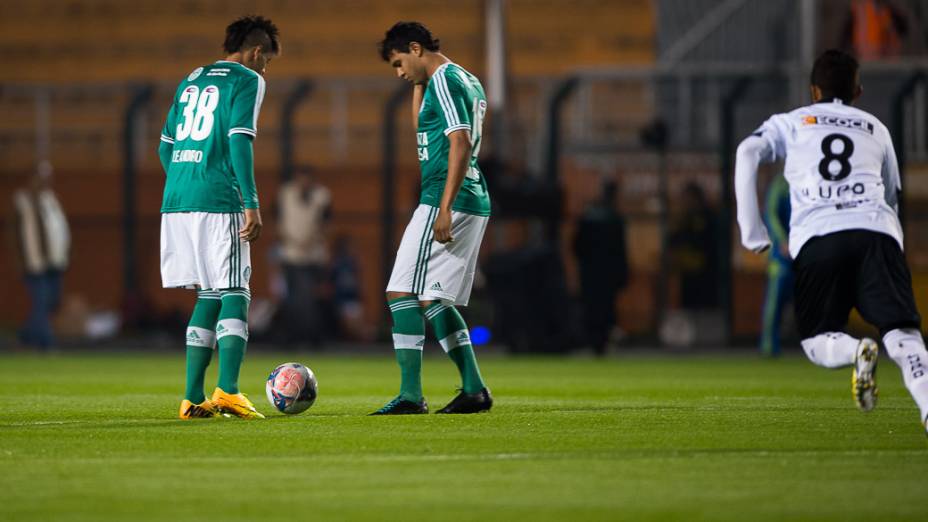 Palmeiras goleia o ABC, por 4 a 1, no Pacaembu