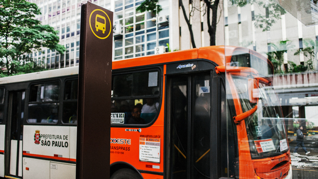 Ônibus de transporte público na cidade de São Paulo