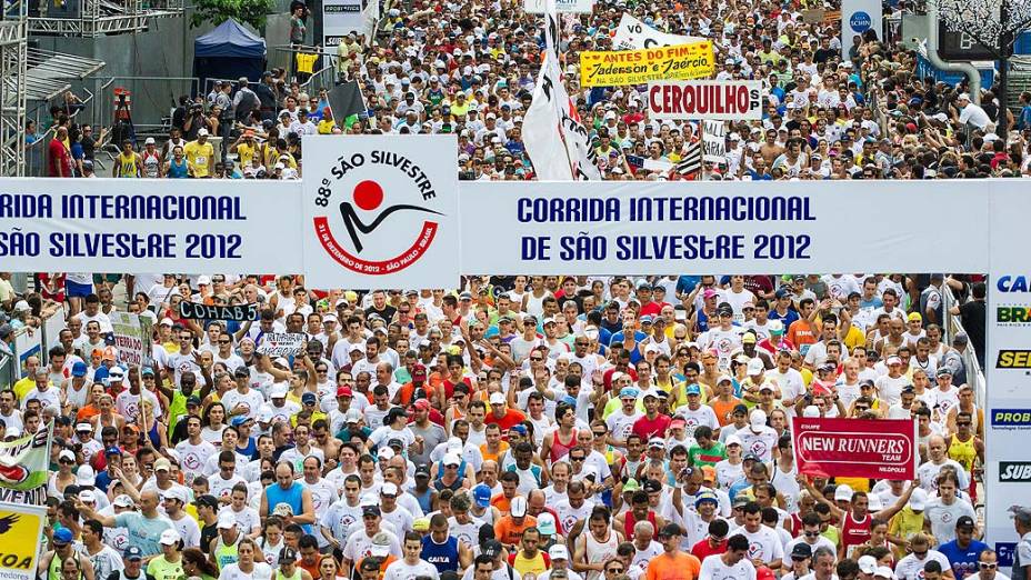 A tradicional Corrida da São Silvestre chega à 88ª edição reunindo grandes nomes do atletismo mundial e amadores, que fazem a festa pelas ruas de São Paulo, nesta segunda-feira (31)