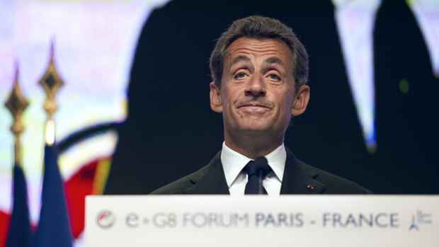 Sarkozy conhecia a vida privada de seus rivais políticos, segundo jornal francês