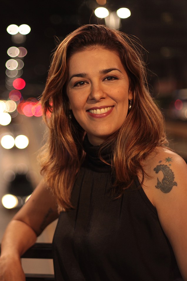 Marcela Leal, humorista, atriz e roteirista de humor, no elenco do programa Saturday Night Live na versão brasileira da RedeTV