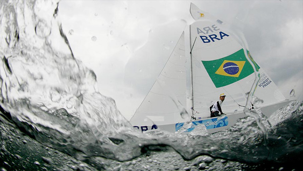 Equipe brasileira participa da pré-olímpica de vela | VEJA