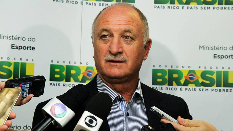 Luiz Felipe Scolari durante entrevista no Ministério do Esporte. Em 2012, ele acertou uma colaboração informal com o governo