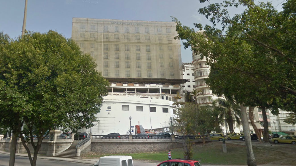Hotel Glória Palace está em reforma desde 2010