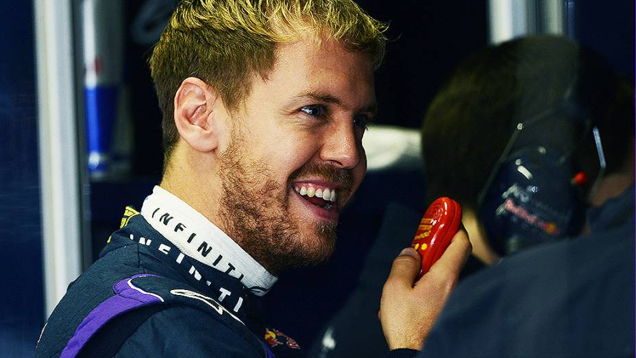 Sebastian Vettel durante o segundo dia de treino livre no circuito de Interlagos, em São Paulo