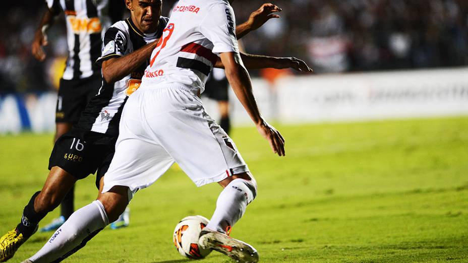 São Paulo vence o Atlético Mineiro por 2 a 0 e se classifica para a próxima fase da Copa Libertadores