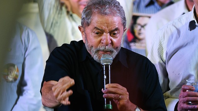 O ex-presidente Lula, durante comício em Campo Limpo Paulista, São Paulo