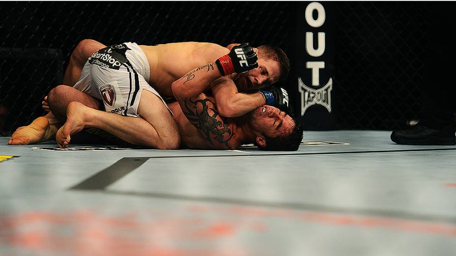 Diego Nunes e Nik Lentz durante UFC São Paulo no ginásio do Ibirapuera