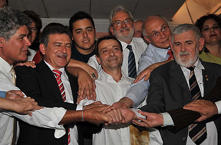 Nesta terça, deputados e senadores visitaram o ex-ativista político italiano Cesare Battisti, no presídio da Papuda, em Brasília.