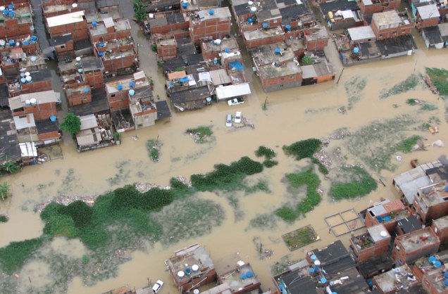 Vista aérea da favela de Rio das Pedras.