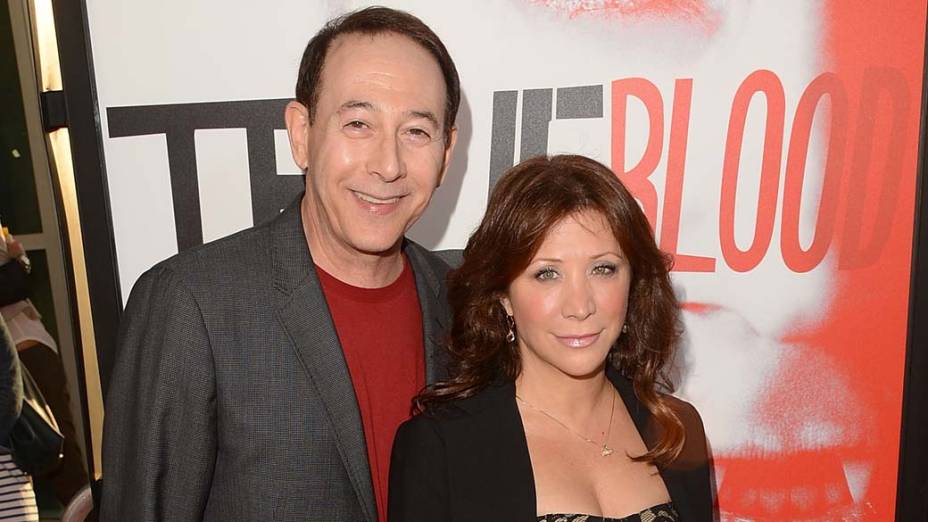 Os atores Paul Reubens e Cheri Oteri na première da série True Blood, em Hollywood