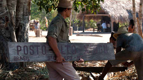 O Parque Indígena do Xingu completa 50 anos em 2011. Poucas cenas foram rodadas lá, para não incomodar os índios que moram no local. Na foto, set no interior do Tocantins
