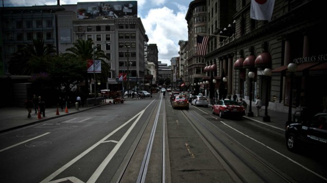 Trilhos e asfalto perfeitamente lisos, em São Francisco: exemplo de sistema para os bondes de Santa Teresa
