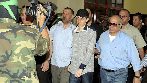 Gilad Shalit foi libertado nesta terça-feira pelo Hamas
