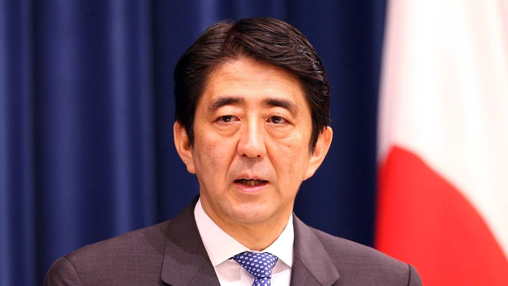 Ambiciosas políticas fiscal e monetária do primeiro-ministo Shinzo Abe devem impulsionar a demanda doméstica